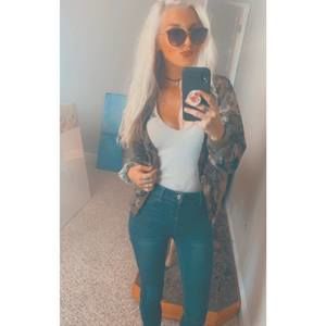 Meet your Posher, Michaela